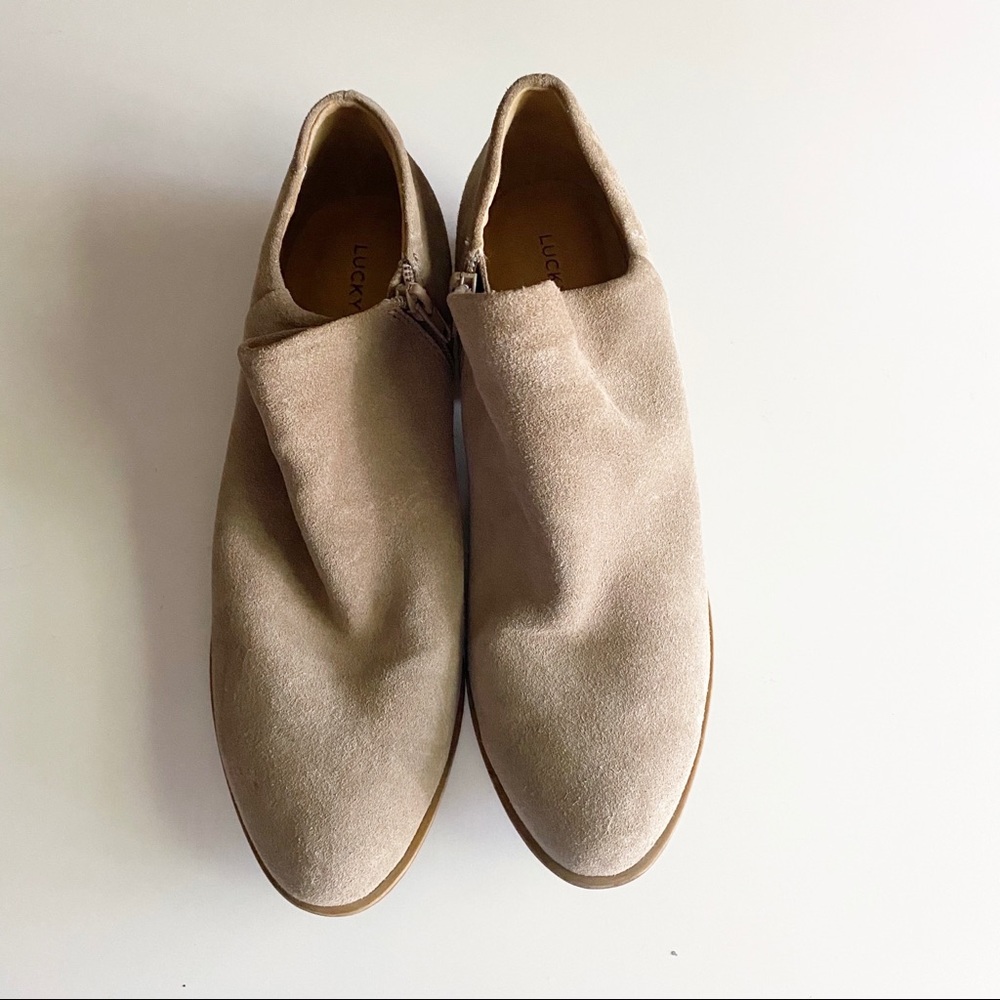 Lucky Beand | Tan Suede Ankle Zip Booties 9M